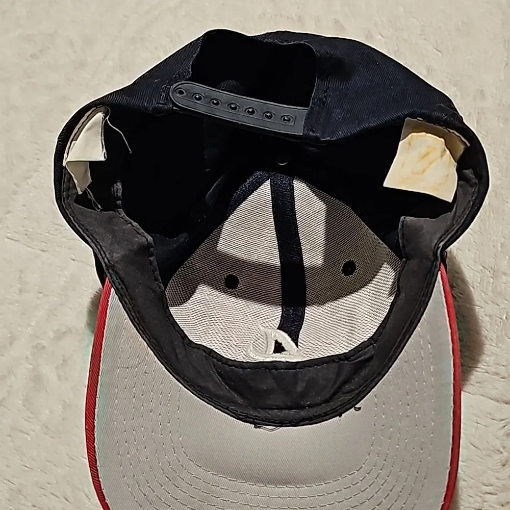 Atlanta Braves Red billed ball cap - Picture 4 of 8